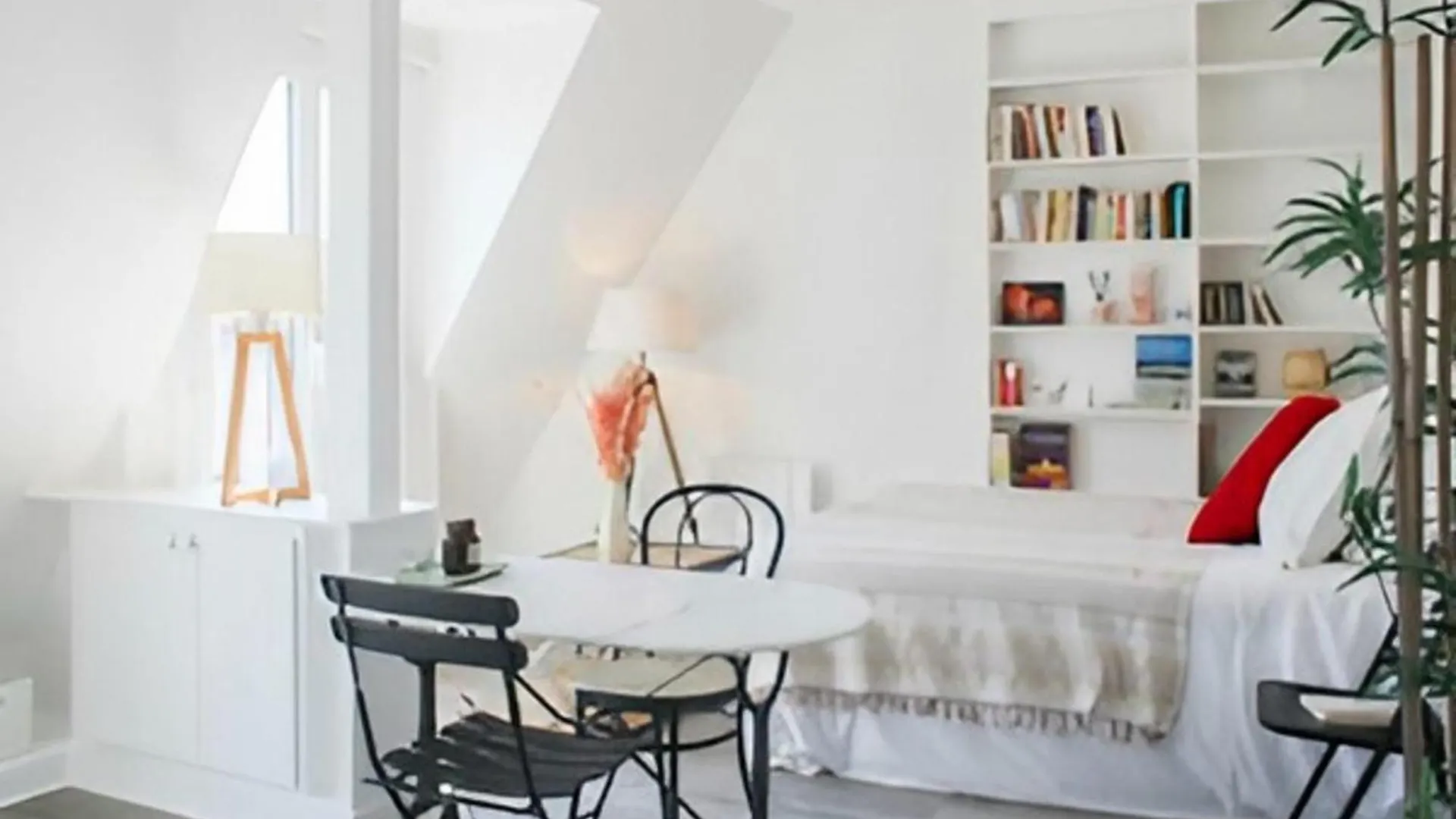 Coquettish Apartment In Passy Near Eiffel Tower Paris